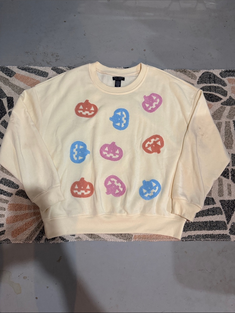 Butter Yellow Jack-O'-Lantern Graphic Crewneck Sweatshirt